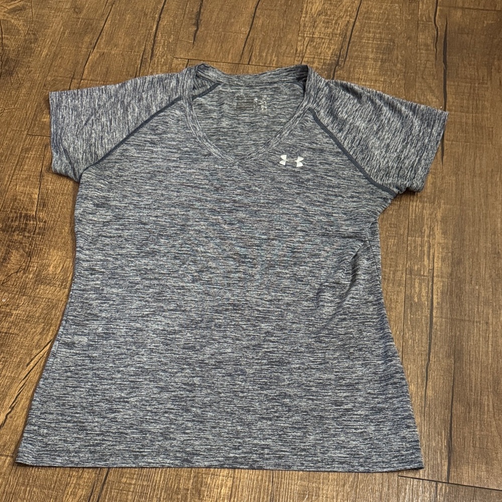 Women’s Under Armour Heathered Gray V-Neck Tee